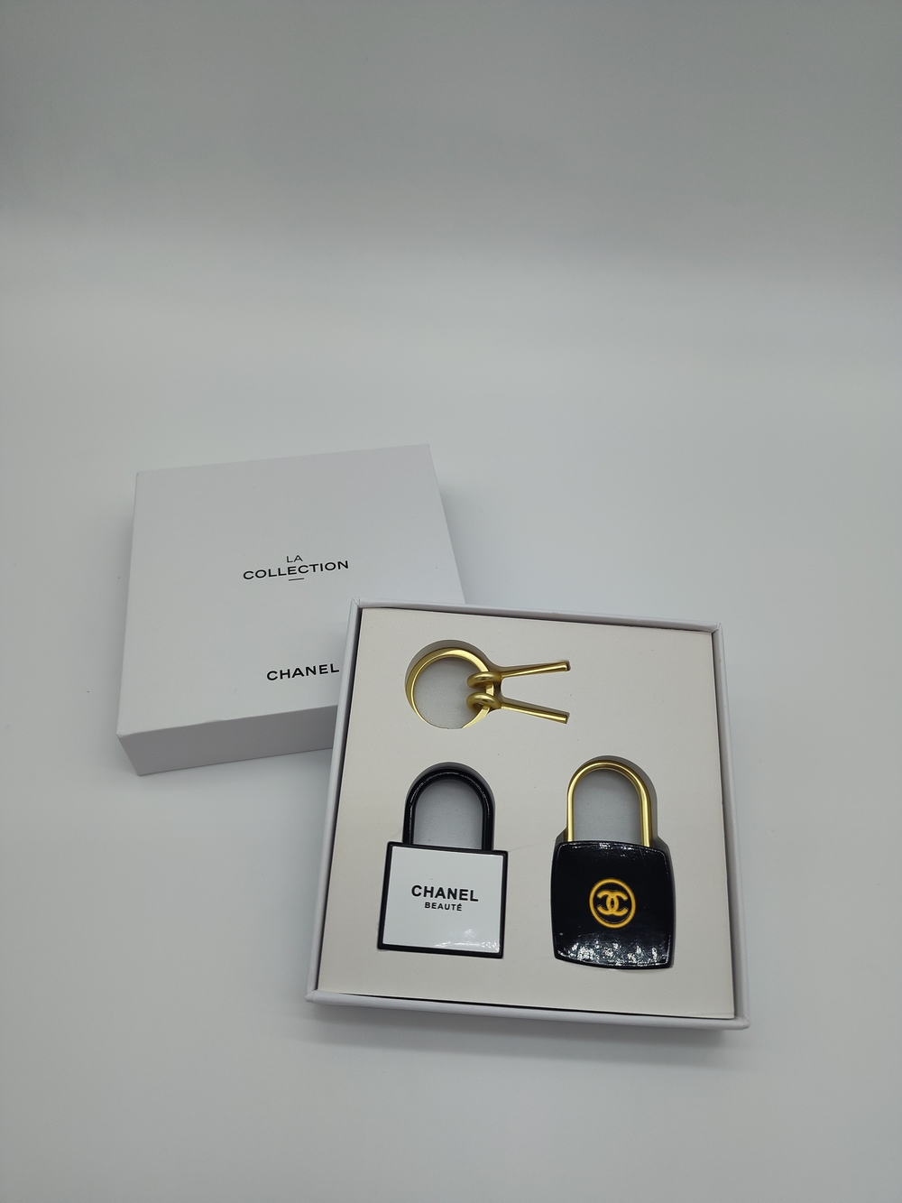 CHANEL Beauté La Collection Padlock Key Charm Set Box Gift Collector Gift NIB